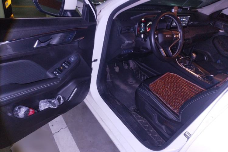 Used Haval JOLION 2021 1.5T Manual - Big Second Edition Driver Seat