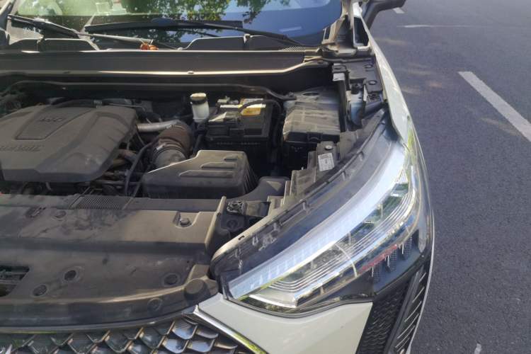 Used Haval JOLION 2021 1.5T Automatic Four-Door Version Engine Bay Left