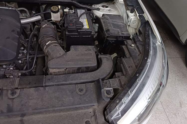 Used Haval JOLION 2021 1.5T Automatic Four-Door Version Engine Bay Left