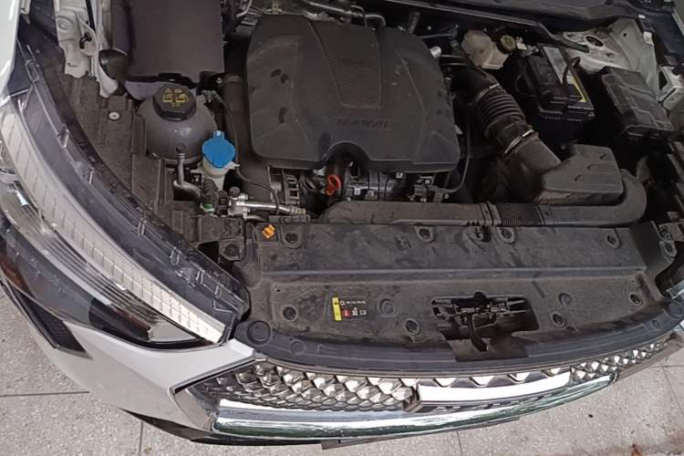 Used Haval JOLION 2021 1.5T Automatic Four-Door Version Engine Bay