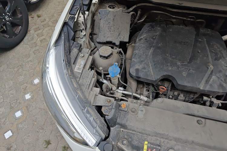 Used Haval JOLION 2021 1.5T Automatic Grand Three-Volume Version Engine Bay Right