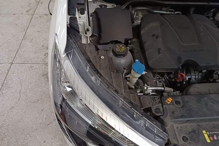Used Haval JOLION 2021 1.5T Automatic Four-Door Version Engine Bay Right