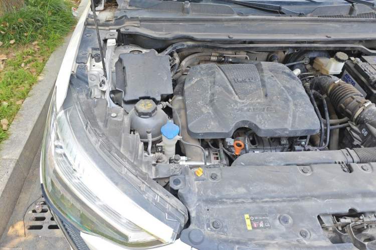 Used Haval JOLION 2021 1.5T Automatic Grand Three-Volume Version Engine Bay Right