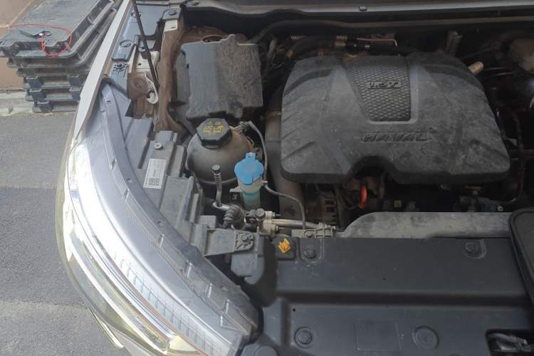 Used Haval JOLION 2021 1.5T Automatic Four-Door Version Engine Bay Right
