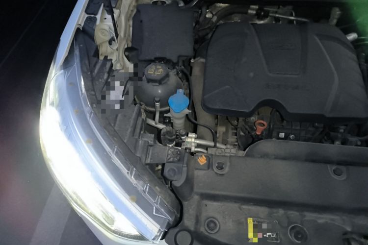 Used Haval JOLION 2021 1.5T Automatic Four-Door Version Engine Bay Right