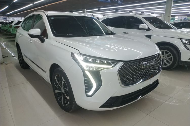 Used Haval JOLION 2021 1.5T Automatic Grand Three-Volume Version Exterior 2