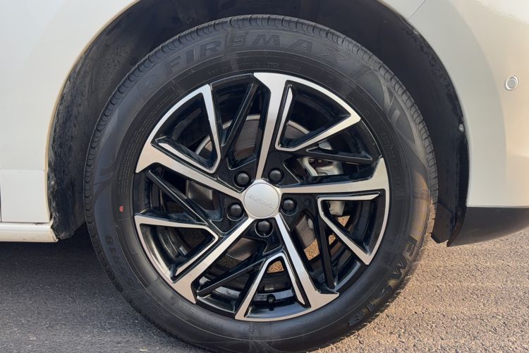 Used Haval JOLION 2021 1.5T Automatic Four-Door Version Exterior 2