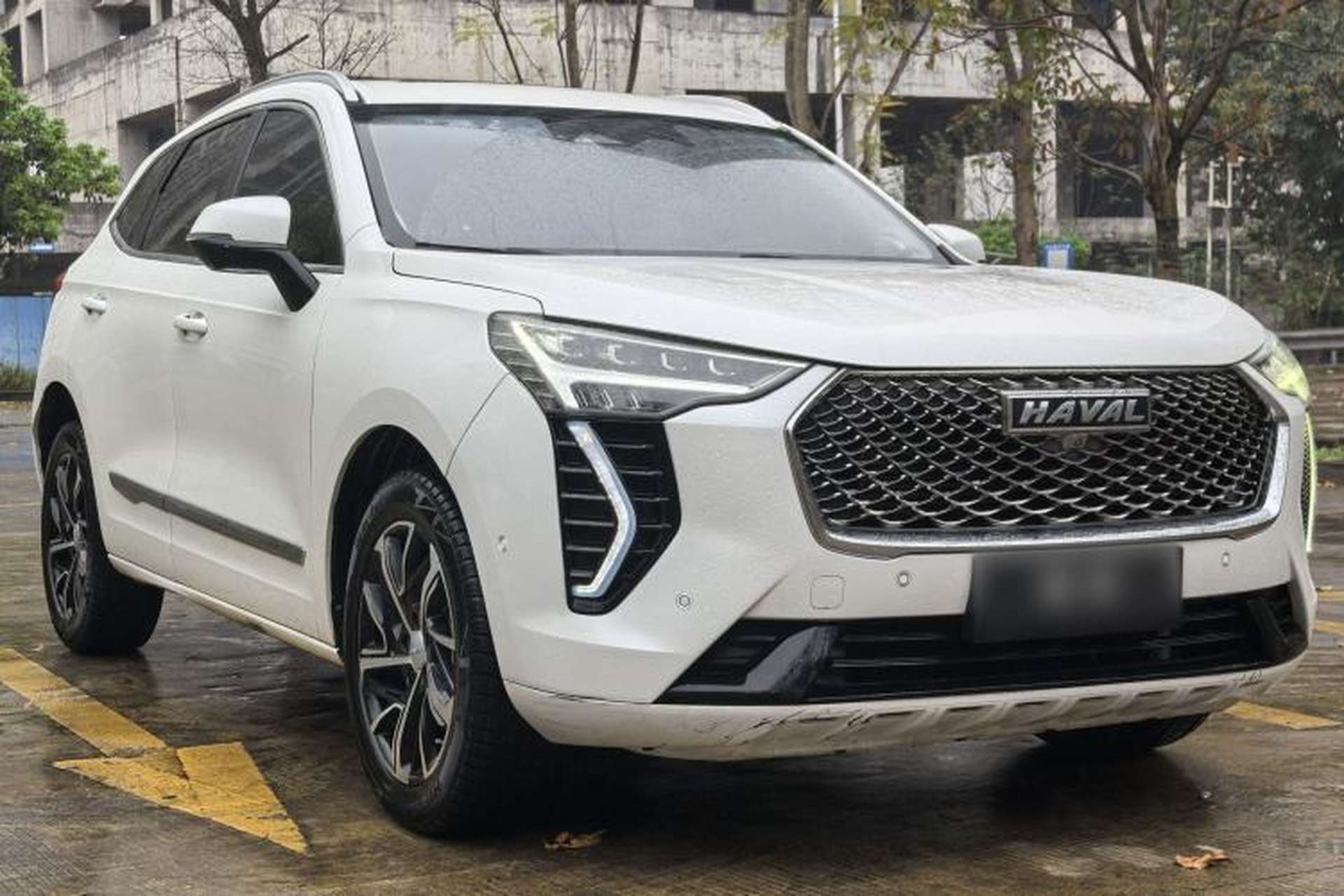 Used Haval JOLION 2021 1.5T Automatic Four-Door Version Exterior 2
