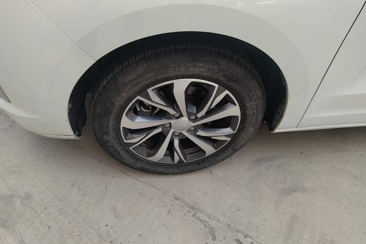 Used Haval JOLION 2021 1.5T Automatic Grand Edition Exterior 4