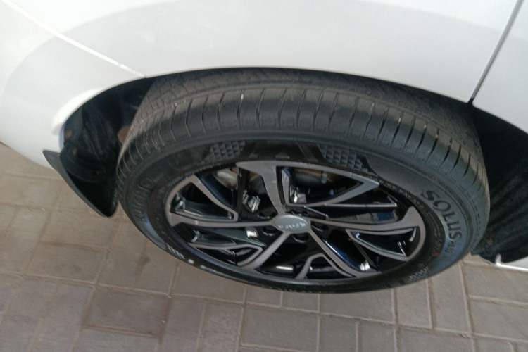 Used Haval JOLION 2021 1.5T Automatic Four-Door Version Exterior 5
