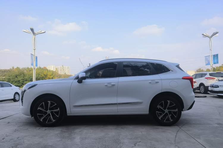 Used Haval JOLION 2021 1.5T Automatic Grand Three-Volume Version Exterior 6