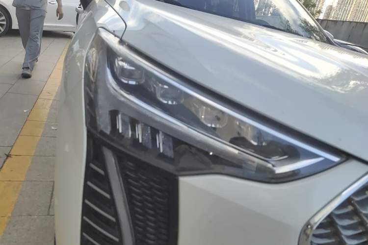 Used Haval JOLION 2021 1.5T Automatic Four-Door Version Exterior 6