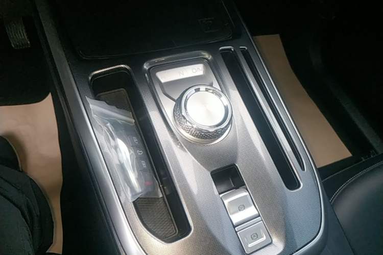 Used Haval JOLION 2021 1.5T Automatic Grand Three-Volume Version Gear Lever