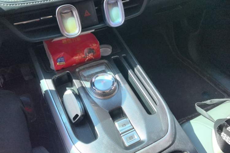 Used Haval JOLION 2021 1.5T Automatic Grand Three-Volume Version Gear Lever