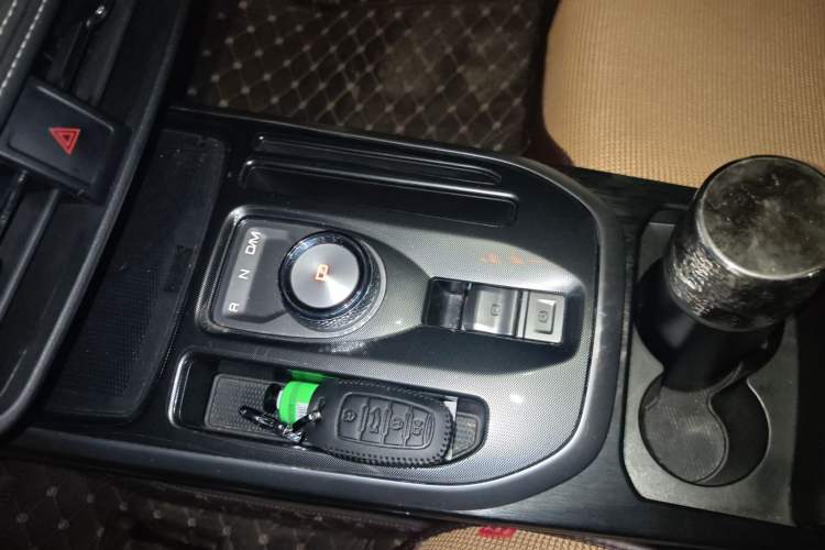 Used Haval JOLION 2021 1.5T Automatic Four-Door Version Gear Lever
