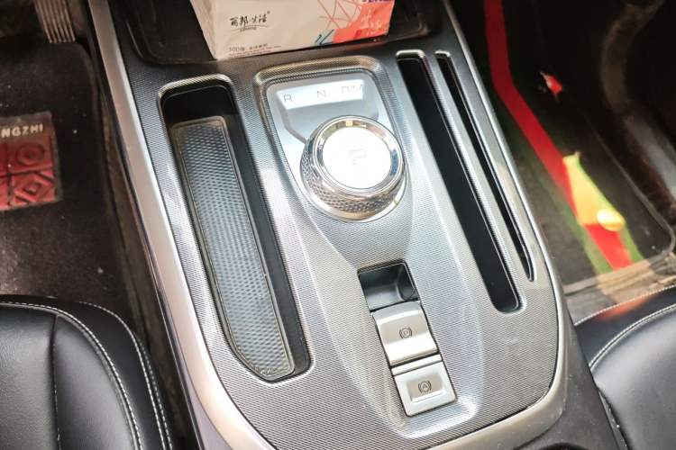 Used Haval JOLION 2021 1.5T Automatic Four-Door Version Gear Lever