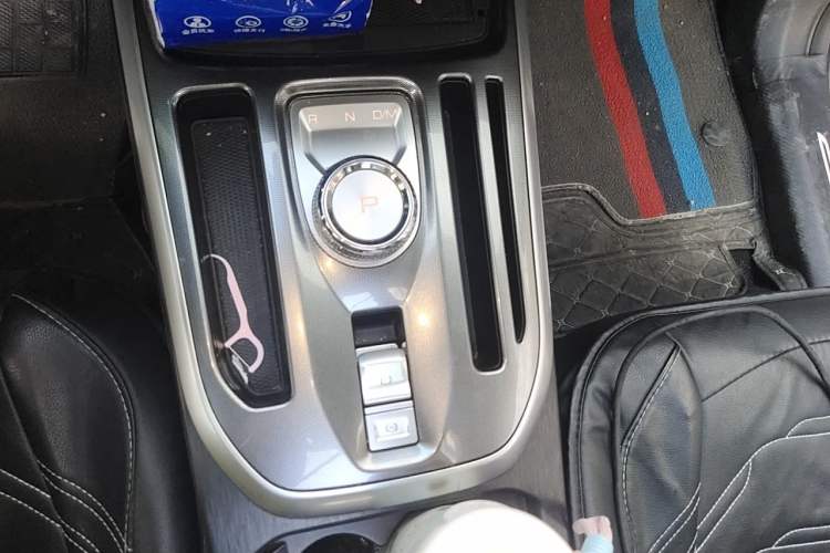 Used Haval JOLION 2021 1.5T Automatic Four-Door Version Gear Lever