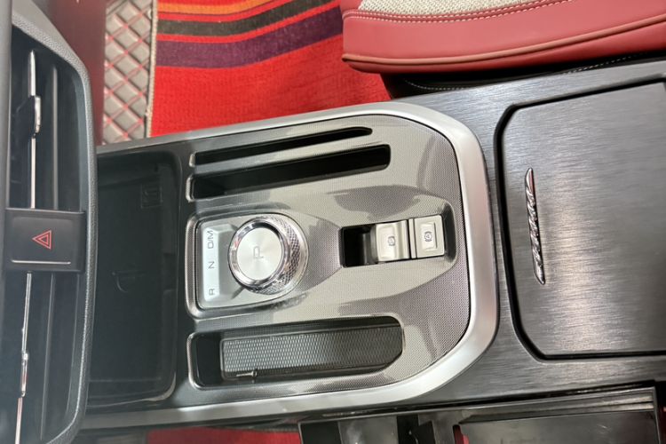 Used Haval JOLION 2021 1.5T Automatic Four-Door Version Gear Lever
