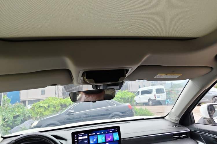 Used Haval JOLION 2021 1.5T Automatic Grand Three-Volume Version Headliner