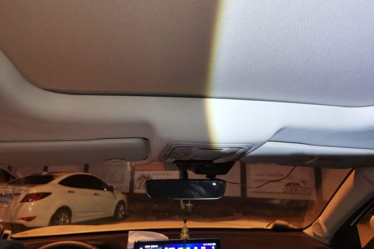 Used Haval JOLION 2021 1.5T Automatic Grand Three-Volume Version Headliner