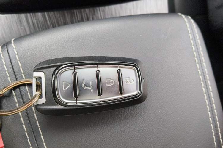 Used Haval JOLION 2021 1.5T Automatic Four-Door Version Interior 1