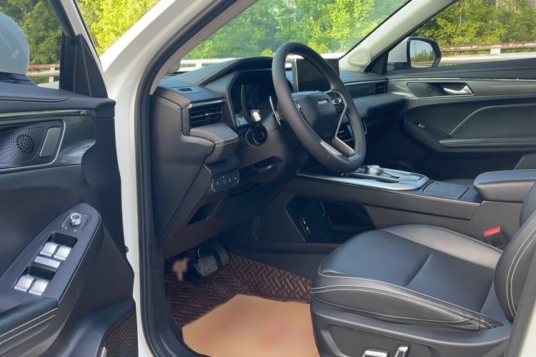 Used Haval JOLION 2021 1.5T Automatic Four-Door Version Interior 1