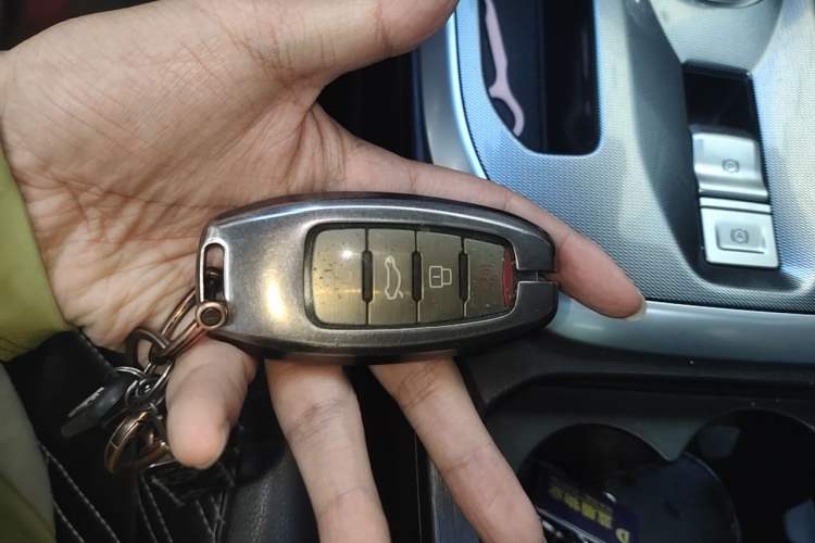 Used Haval JOLION 2021 1.5T Automatic Four-Door Version Interior 1