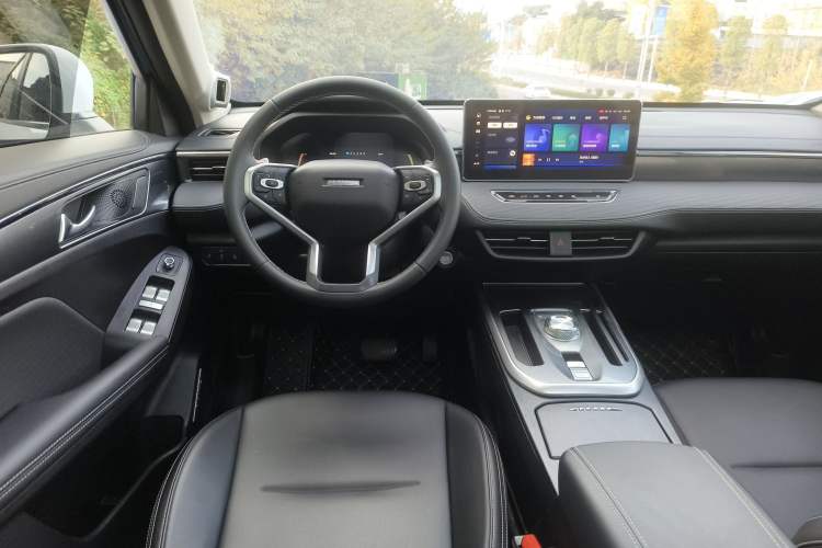 Used Haval JOLION 2021 1.5T Automatic Grand Three-Volume Version Interior 10