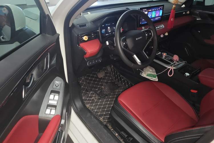 Used Haval JOLION 2021 1.5T Automatic Grand Three-Volume Version Interior 3