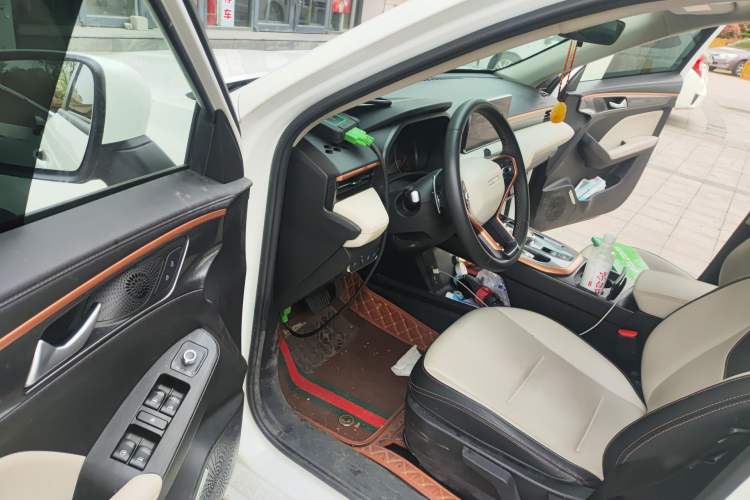 Used Haval JOLION 2021 1.5T Automatic Big Second Edition Interior 3