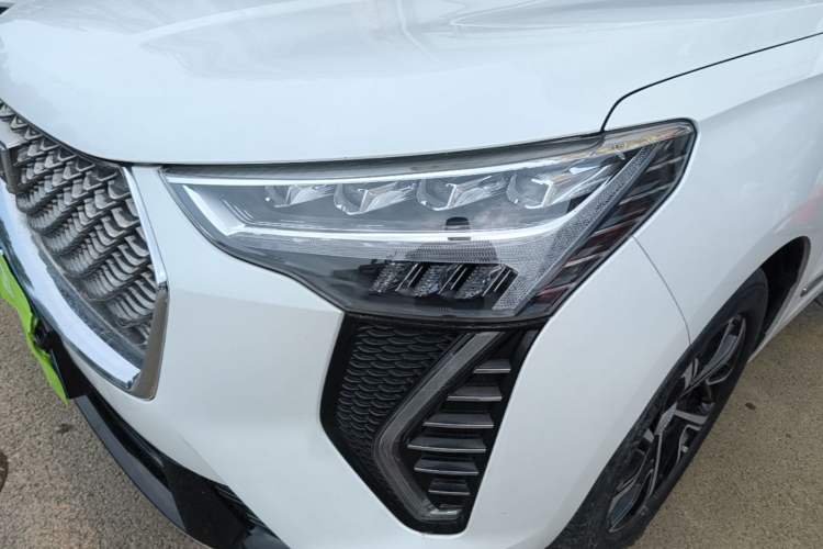 Used Haval JOLION 2021 1.5T Automatic Grand Three-Volume Version Left Front Headlight