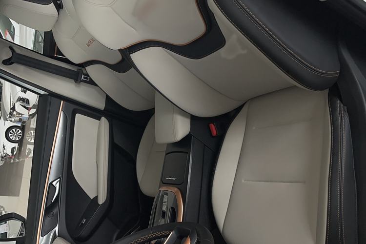 Used Haval JOLION 2021 1.5T Automatic Grand Three-Volume Version Left Front Seat