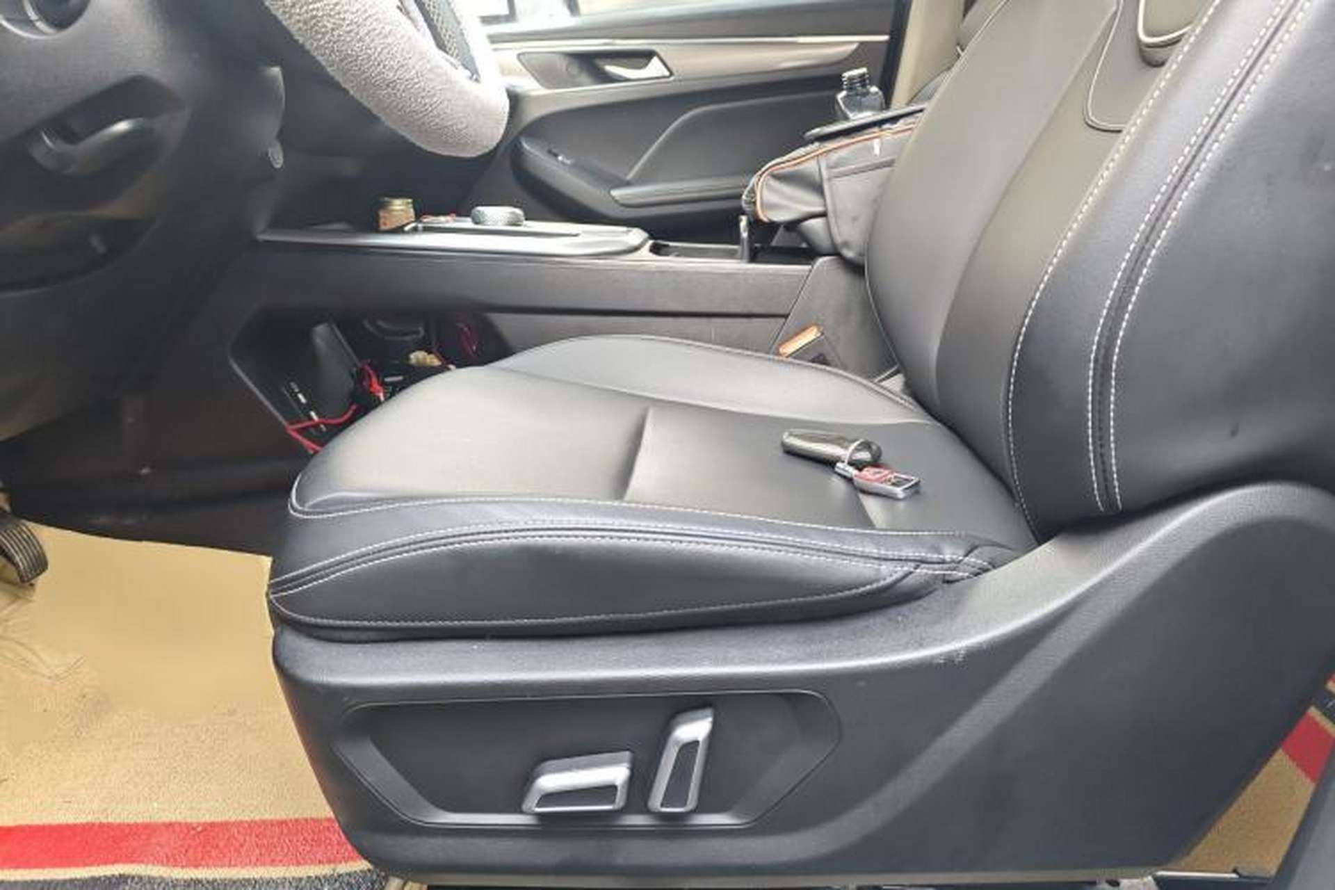 Used Haval JOLION 2021 1.5T Automatic Four-Door Version Left Front Seat