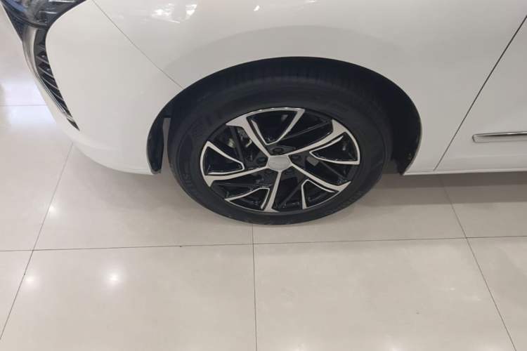 Used Haval JOLION 2021 1.5T Automatic Grand Three-Volume Version Left Front Wheel Hub