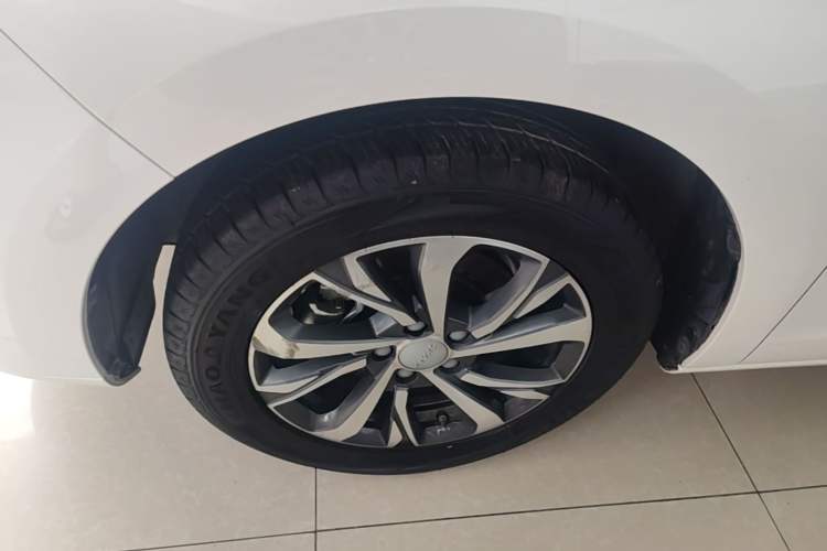 Used Haval JOLION 2021 1.5T Automatic Big Second Edition Left Front Wheel Hub
