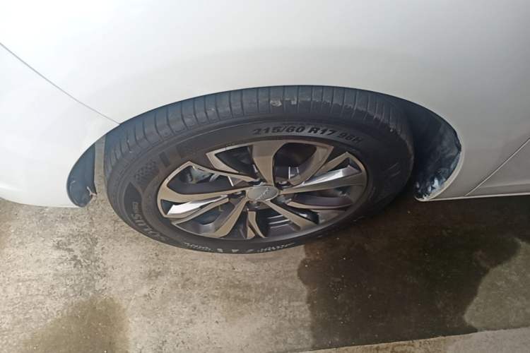 Used Haval JOLION 2021 1.5T Automatic Big Second Edition Left Front Wheel Hub