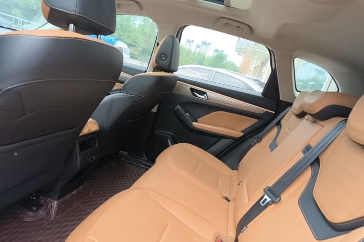 Used Haval JOLION 2021 1.5T Automatic Grand Three-Volume Version Left Rear Seat