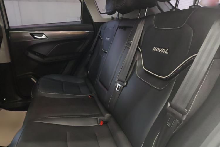 Used Haval JOLION 2021 1.5T Automatic Grand Three-Volume Version Left Rear Seat