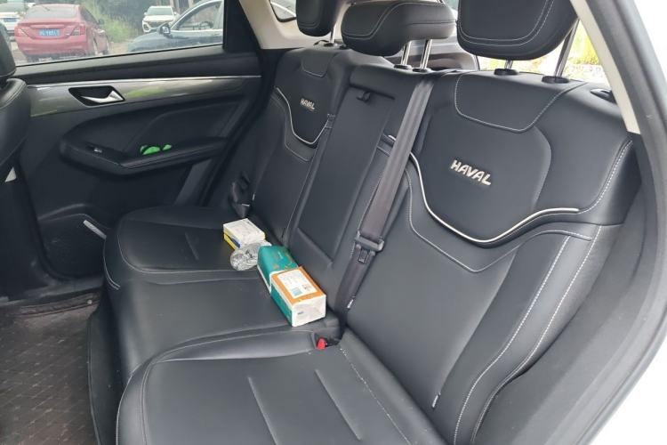 Used Haval JOLION 2021 1.5T Automatic Grand Three-Volume Version Left Rear Seat