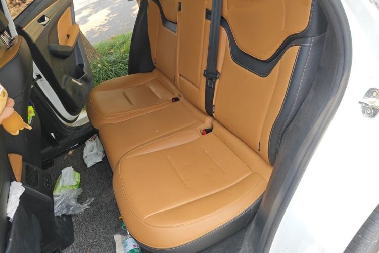 Used Haval JOLION 2021 1.5T Automatic Grand Three-Volume Version Left Rear Seat