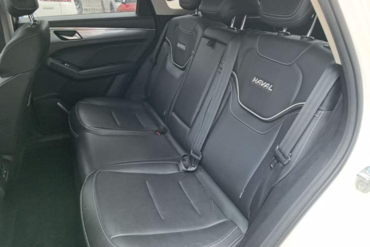 Used Haval JOLION 2021 1.5T Automatic Grand Three-Volume Version Left Rear Seat