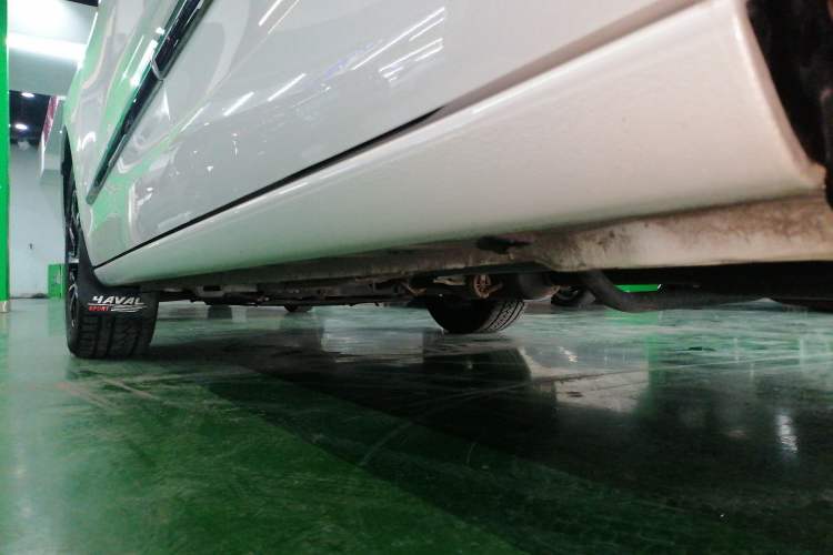 Used Haval JOLION 2021 1.5T Automatic Four-Door Version Left Side Sill