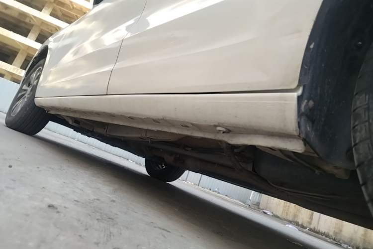 Used Haval JOLION 2021 1.5T Automatic Grand Edition Left Side Sill