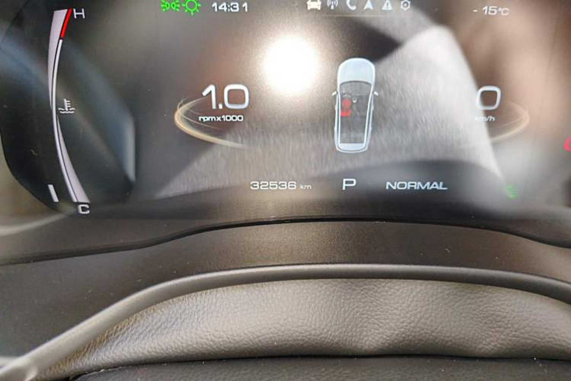 Used Haval JOLION 2021 1.5T Automatic Four-Door Version Odometer Close Up