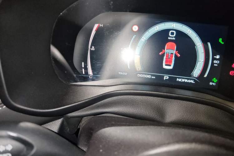 Used Haval JOLION 2021 1.5T Automatic Four-Door Version Odometer Close Up