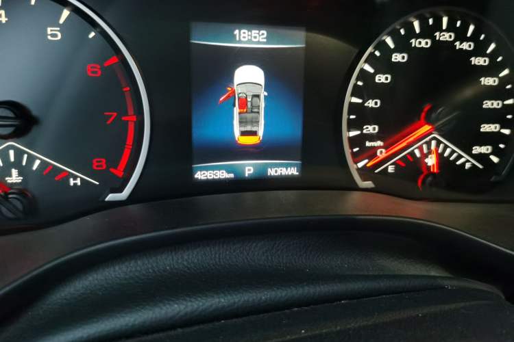 Used Haval JOLION 2021 1.5T Automatic Big Second Edition Odometer Close Up