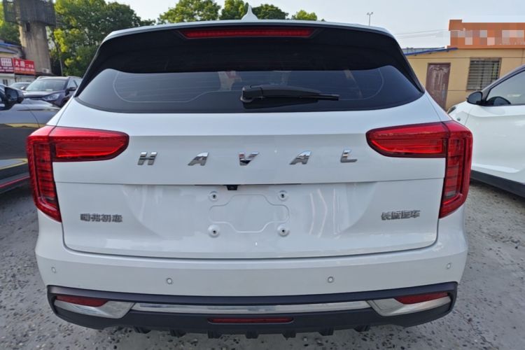 Used Haval JOLION 2021 1.5T Automatic Four-Door Version Rear