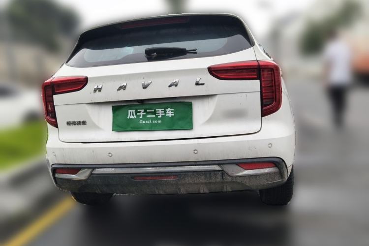Used Haval JOLION 2021 1.5T Automatic Four-Door Version Rear