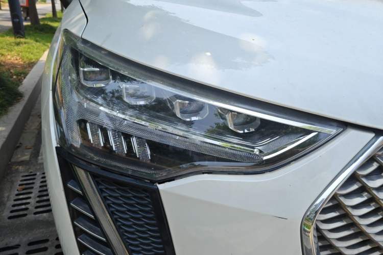 Used Haval JOLION 2021 1.5T Automatic Grand Three-Volume Version Right Front Headlight