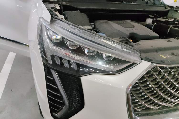 Used Haval JOLION 2021 1.5T Automatic Grand Three-Volume Version Right Front Headlight